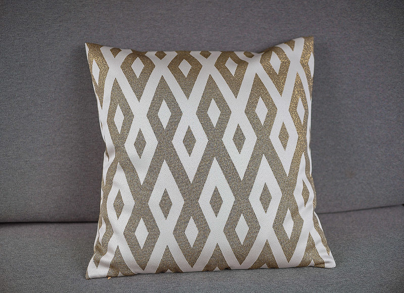 Poszewka 40x40 Frozen Design Złoto-Beżowa