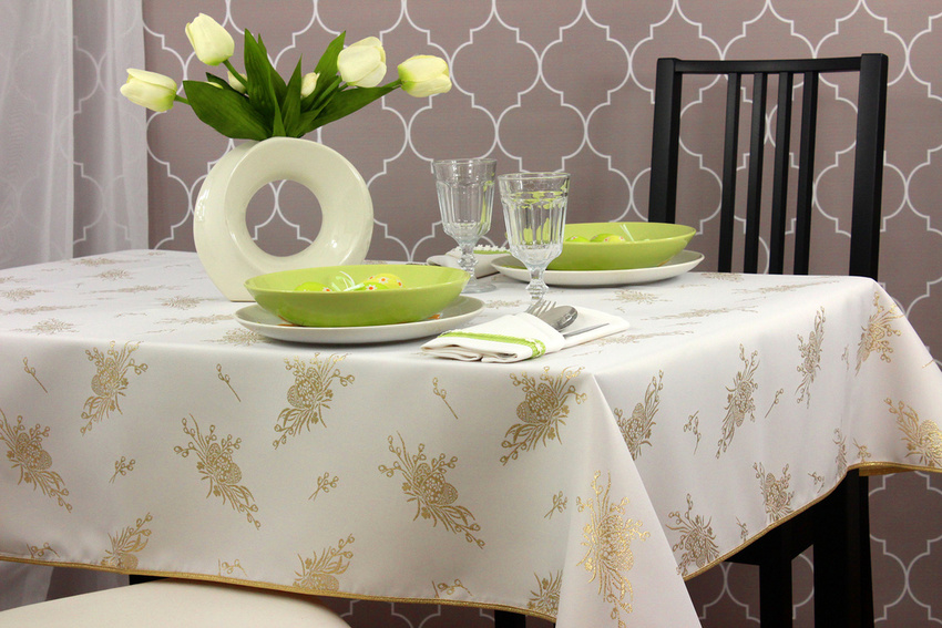 W_Obrus koło 160 Świąteczny Złote Bazie LAM