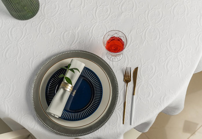 W_Obrus 140x180 Penelope Gipiura