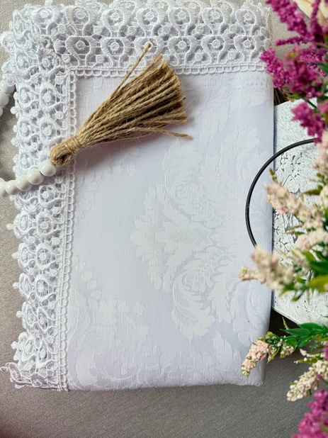 Obrus Caryca Biały Gipiura