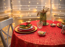 Obrus Świąteczny Royal Czerwony Mankiet 6cm