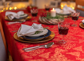 Obrus Świąteczny Christmas Tree RED Mankiet 6/1