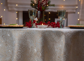 Obrus Świąteczny Christmas Tree Złoty Mankiet 6/1