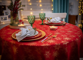 Obrus Świąteczny Snowflake Czerwony Lamówka Brokat