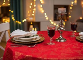 W_Obrus 110x110 Świąteczny Christmas Tree RED Lamówka