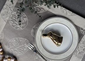 Zestaw 4 serwet 40x40 Wielkanocne Pisanki Haft Mankiet 4cm, Szary