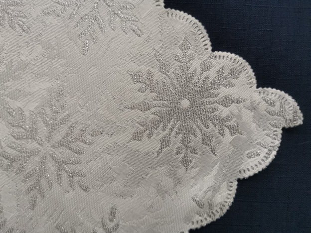 Obrus Świąteczny Snowflake Srebrny WP