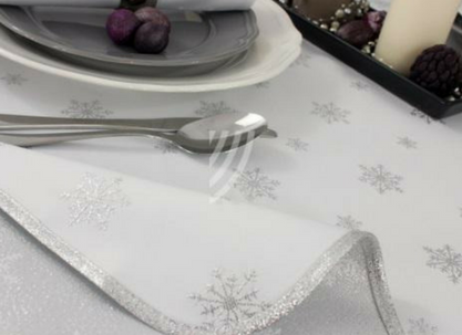Obrus Świąteczny Śnieżynka Srebrna Lamówka