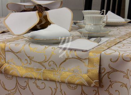 Nakładka Świąteczna Mankiet 40x140 Zakręcone Złoto