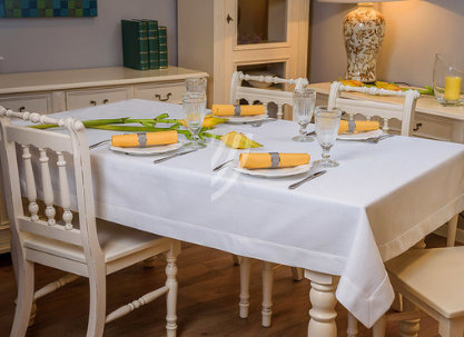 Obrus Len Classic Biały MT 6/1